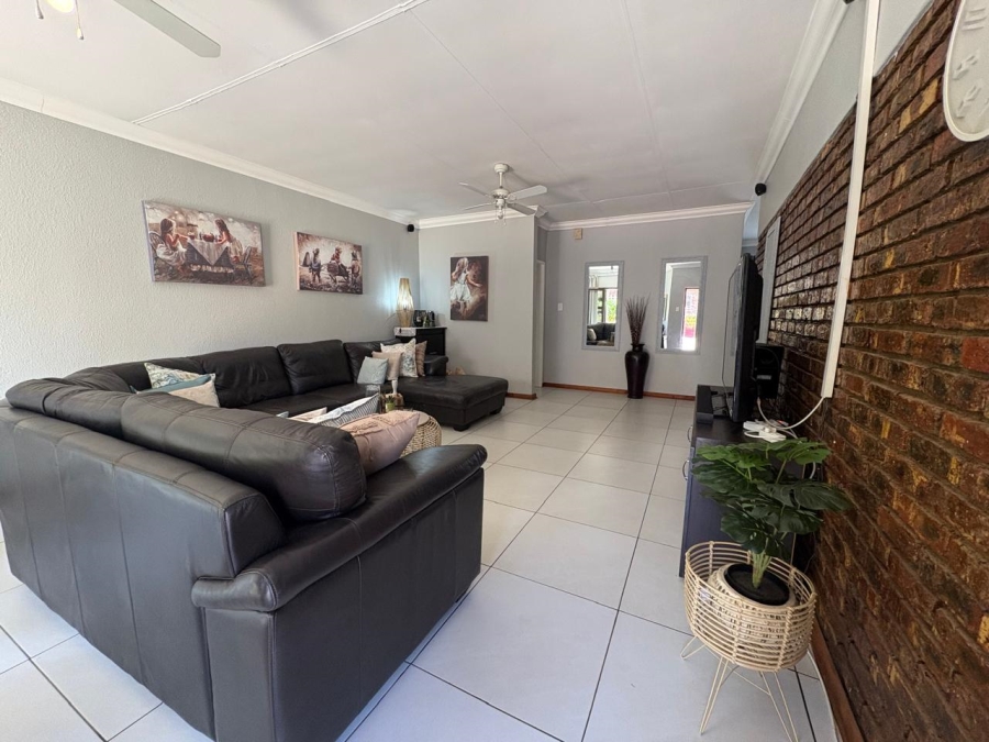 3 Bedroom Property for Sale in Riebeeckstad Free State